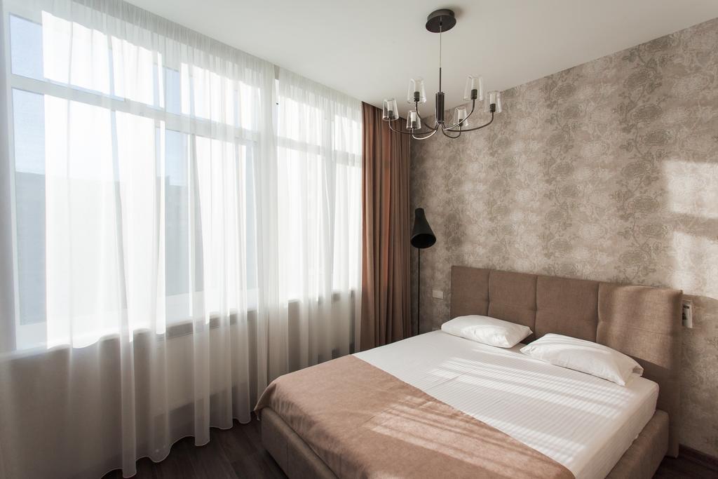 אודסה Modern Double Bedroom Apartment In Arkadia מראה חיצוני תמונה